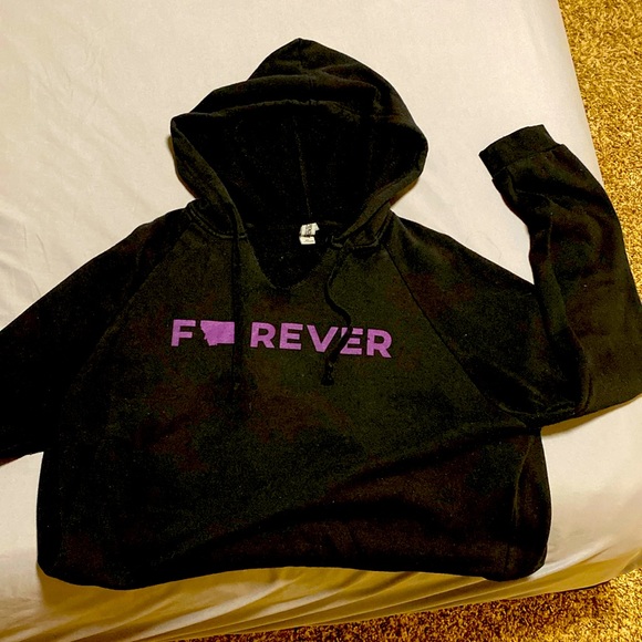 MT Women’s XL sweater - Picture 1 of 1